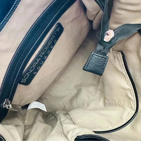 NWOT Sondra Roberts Leather Squared Hobo Bag With Tassel - Picture 10 of 11